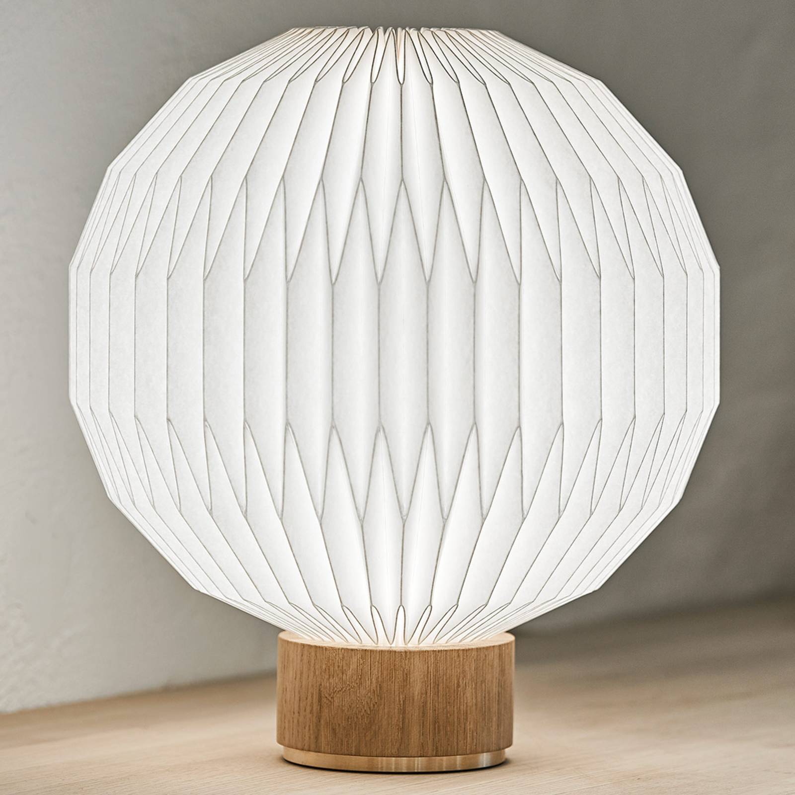 LE KLINT Design Tischlampe 375, weiß / opal, für Wohn- / Esszimmer, Kunststoff, Skandinavisch, Tischlampe
