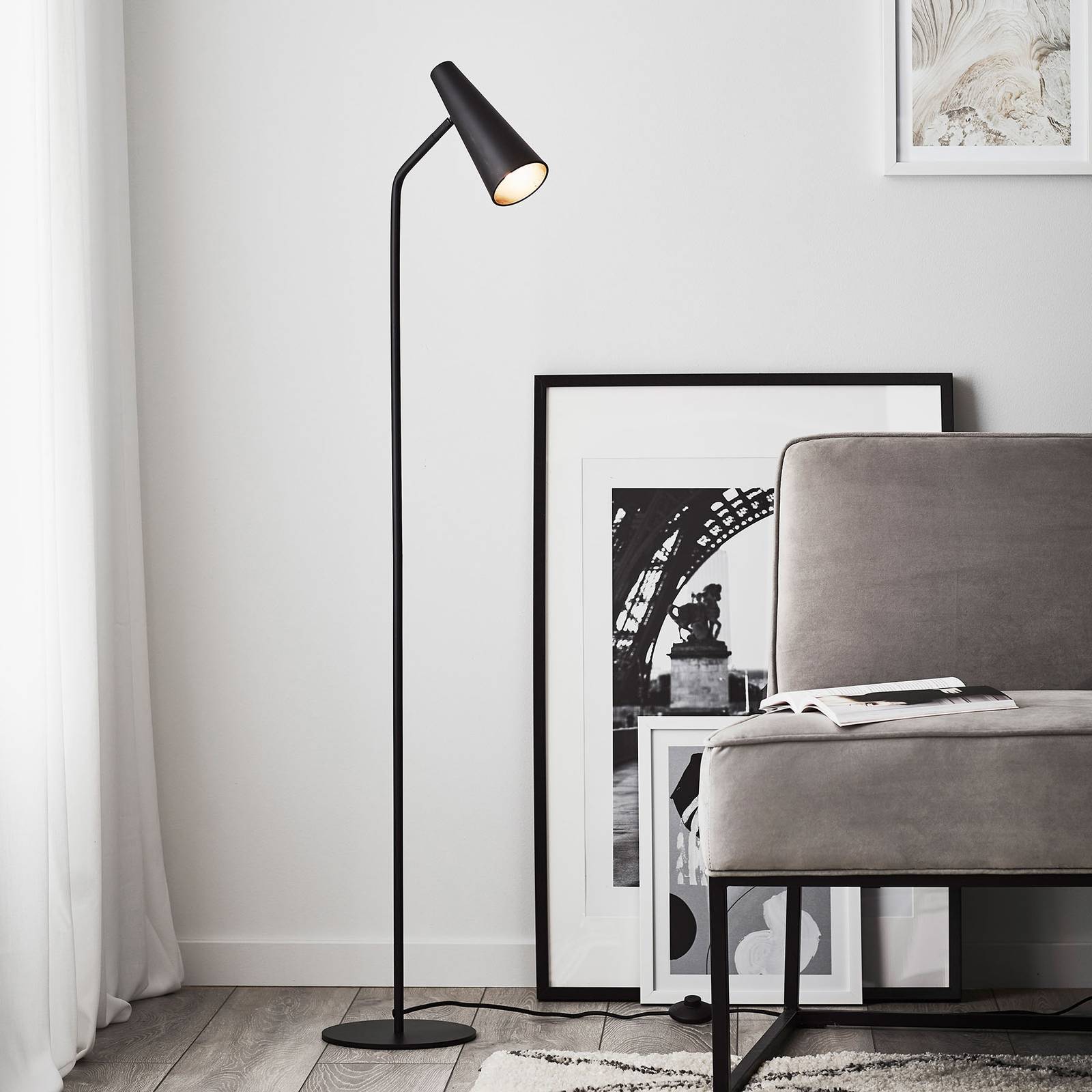 Markslöjd Stehlampe Peak, schwarz, für Wohn- / Esszimmer, Metall, Modern, Stehlampe