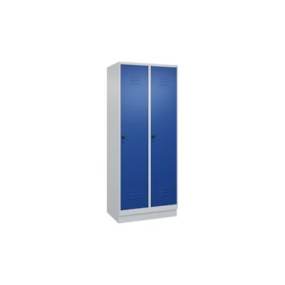 C+P Aufbewahrungsspind Classic PLUS, Sockel, 2 Abteile je 4 Fachböden, HxBxT 195x80x50cm, Sicherheitsdrehriegel, Hellgrau/Enzianblau von PROREGAL Image