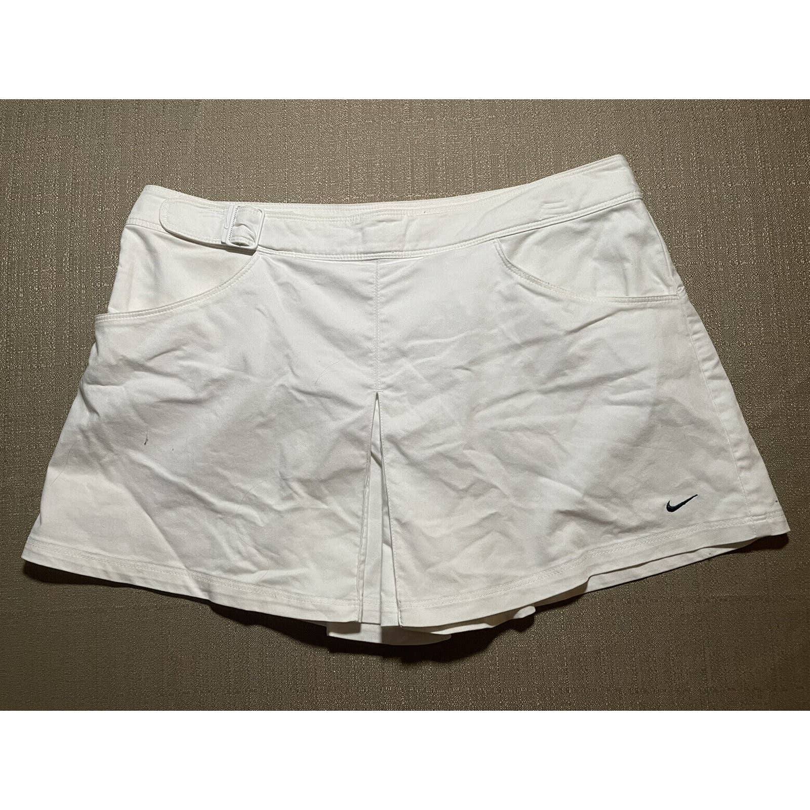 Nike Shorts | Vintage Nike Fit Dry Women’s Size 6 Tennis Skort Wrap Skirt White Buckle Pocket | Color: White | Size: 6
