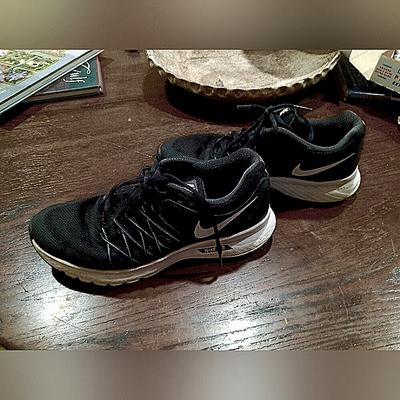 Nike Shoes | Women's Nike Air Sport Shoes 7.5 | Color: Black/White | Size: 7.5
