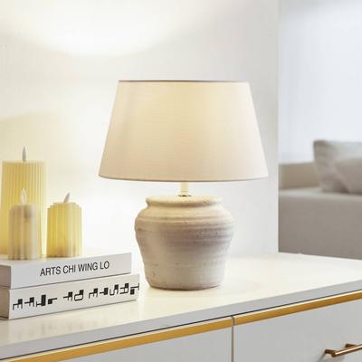 Tischlampe Aelith Lindby, weiß / opal, für Wohn- / Esszimmer, Textil / Stoff / Seide, Landhaus / Rustikal, Tischlampe Image