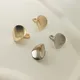 Boucles d'oreilles à clip en alliage de métal doré lisse pour femmes clip rond géométrique