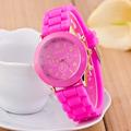 Mode femmes montre à quartz dames horloge minimaliste tendance étudiants gelée silicone montres cadeaux pour filles relogio feminino