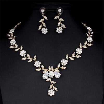 1 set Bridal Jewelry Sets For Women's White Christmas Party Wedding Rhinestone Alloy Link / Chain Drop Flower Botanical / Gift / Engagement