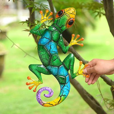 Outdoor Metal Decoration,Gecko Figurine,Hanging Gecko Wall Art Ornaments Lizard Wall Sculptures Statues Decoration for Home Garden Farmhouse Porch Patio Lawn Fence Backyard