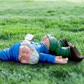 9.4in Funny Drunk Dwarf Garden Gnome Statues Decoration Creative Dwarf Garden Statue Decoration Drunk Gnome Resin Sculpture Novelty Gift For Outdoor Indoor Patio Yard Lawn Porch Ornament Decor
