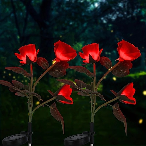 Luci di Giardino Solari Rosa Decorazioni Realistiche LED Fiore di Rosa per Cimitero Luci di Picchetti per Giardino Cortile Cortile e Decorazione per Tomba Impermeabile (Rosso Con 3 Teste di Fiore