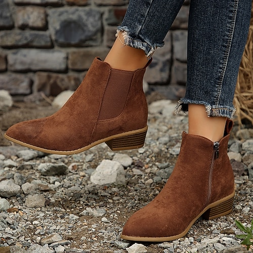 Chelsea-Stiefeletten aus Wildleder für Damen mit seitlichem Reißverschluss, kurze Schlupfstiefel mit niedrigem Blockabsatz für lässige Herbstoutfits, Spaziergänge im Freien und den Alltag Image