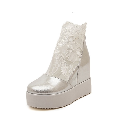 Weiße Plateauschuhe mit Keilabsatz und floraler Spitzenstickerei für Damen – stilvolles Schuhwerk für die Braut oder als lässiges Party-Schuhwerk