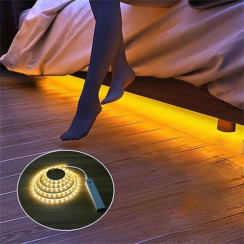 1/2 stücke küchenschrank lichtband led bewegungssensor led streifen licht wasserdichte drahtlose pir led lampe batterie treppen kleiderschrank lampe Image