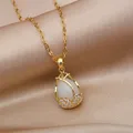 South Korean Fashion Tulip Necklace with Premium and Small Design Set with Rhinestone Necklace for