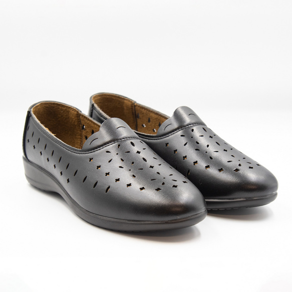 Schuh ""Gabi“ schwarz