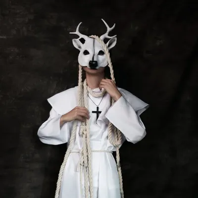 Halloween Cosplay Weiß Deer Maske für Männer Karneval Party Rave Maskerade Maske Anime Cosplay Requisiten Mardi gras Maske Geweih Decor Image