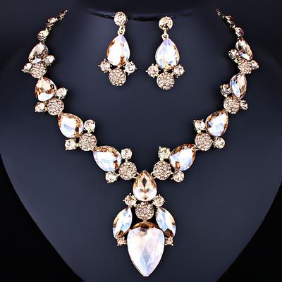Jewelry Set 3pcs Rhinestone Alloy Earrings Necklace Women's Elegant Vintage Stylish Geometrical Geometric Jewelry Set For Wedding Anniversary Wedding Guest