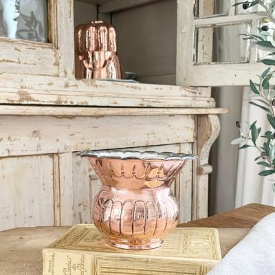 Coppermill Kitchen Vintage French Inspired Peach Sangria Candle