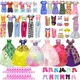 27 stücke Mode Puppen Accessoires zufällig = 1 großes Kleid + 2 langes Kleid + 2 Anzug + 2 Badeanzug