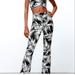 Zara Pants & Jumpsuits | Nwot Zara Black And White Tropical Print Flare Stretchy Pants | Color: Black/White | Size: S