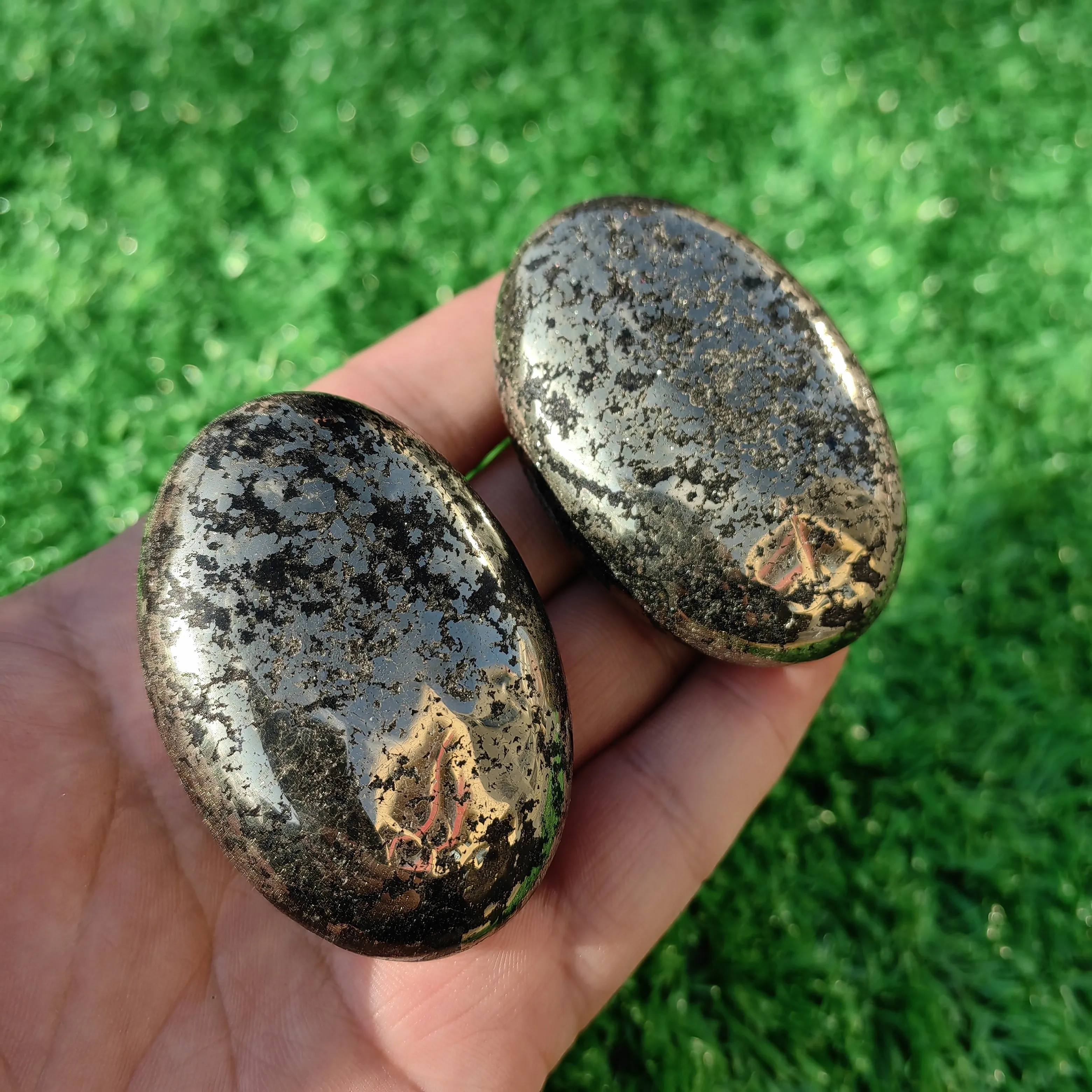 Naturstein, Chakra Pyrit Massage Stein, Tasche Massage Ärger Stein, Home & Office Dekoration E1427-01 Image