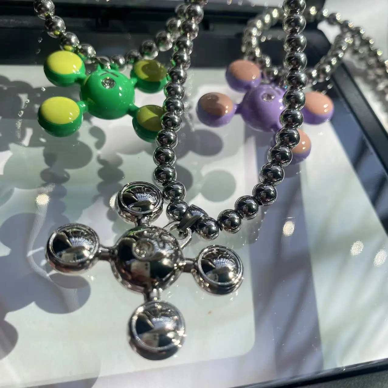 Mode Vier-ecke Ball Anhänger Halskette Persönlichkeit Hip Hop Trend Nische Halskette Edlen Schmuck Geschenke für Männer und Frauen Image