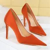 Große Größe 34-43 Frauen 10,5 cm High Heels Scarpins Seide Pumps Dame orange grün Stiletto Heels Fetisch Hochzeit Braut Abschluss ball Schuhe