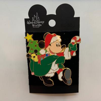 Disney Accents | Disney Mickey Mouse Santa Claus Light Up Collectible Pin Lights Not Working | Color: Green/Red | Size: Os