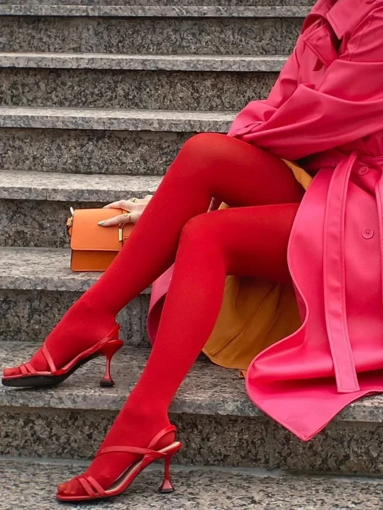 Frauen Sexy Rote Socken Ultradünne Feste Durchscheinende Dünne Strumpfhosen Weibliche Elastizität Körper Strümpfe Nahtlose Hochzeit Braut Leggings Image