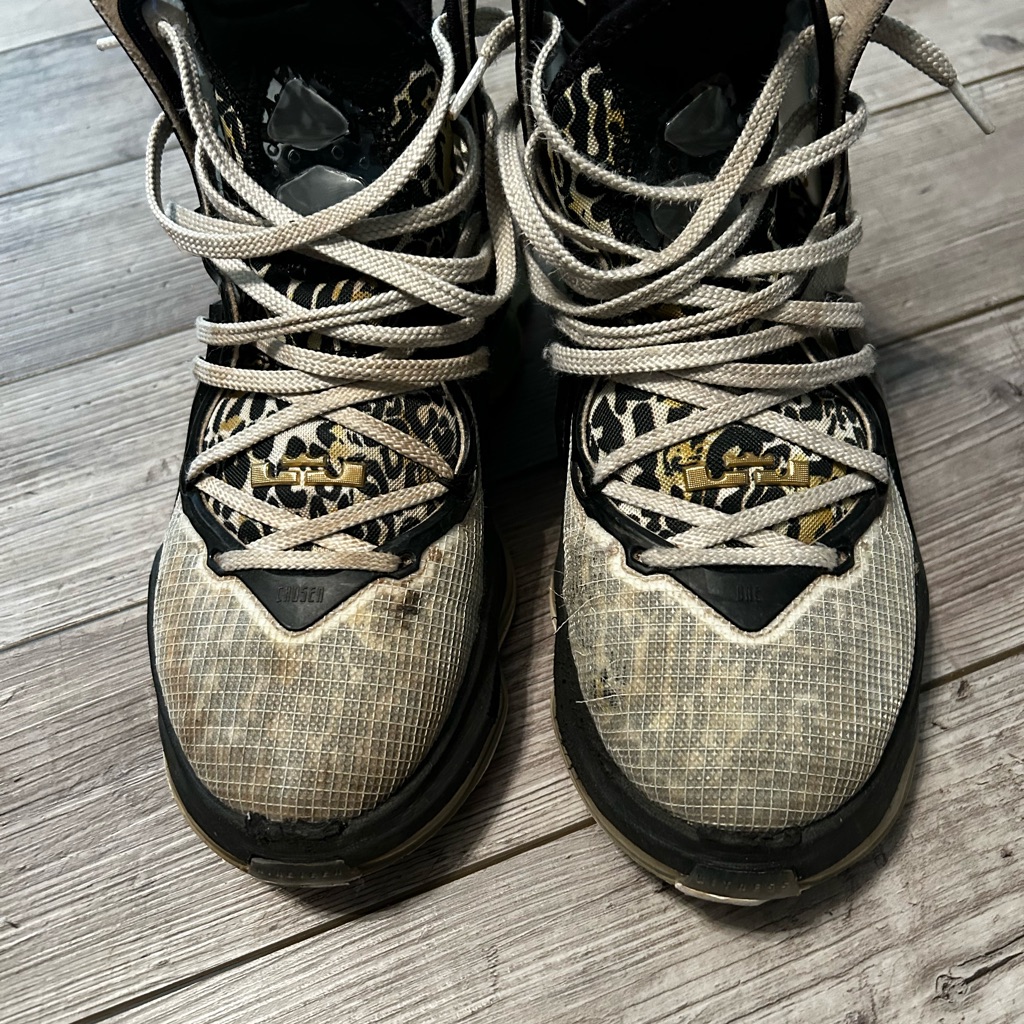 Nike Shoes | Lebron’s Nike Shoes. Men’s 7 | Color: Black/Gold/White | Size: 7