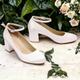 Femme Chaussures à Talons Chaussures de mariage Chaussures habillées Mariage Soirée Talons de mariage Talon bloc Talon Bottier Bout rond Elégant Satin Lanière de cheville Noir Blanche Ivoire