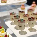 Ciotola 50 pezzi bicchieri di plastica di gelatina Mini cibo da Dessert per contenitore di Mousse antipasto casa gelateria budino tazza di crema usa e getta