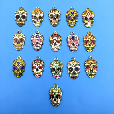 Randomly Mixed 16pcs/Set European and American style Metal colorful printed skull Shaped Charms Pendants for DIY Jewelry Making