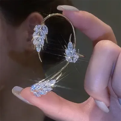 New Fashion Sparkling Zircon Fairy Wings Feather Ear Clip for Women Non-Piercing Earrings Butterfly Ear Cuff Jewelry