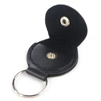 1PC Guitar Picks Case Coin Purse Black Faux Leather Key Chain Style Guitar Picks Holder Plectrums