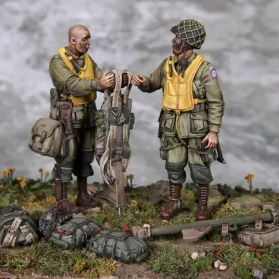 1/35 Scale Resin Figure Model Building Kits Historical Military Toys U. S. Army Airborne 2 Soldiers Unassembled Unpainted 978A