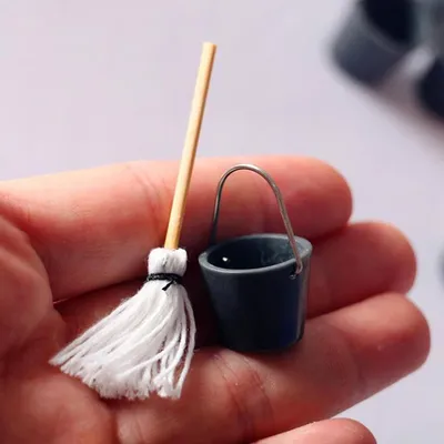 1 Set 1:12 Dollhouse Miniature Resin Kitchen Garden Mop Bucket Classic Pretend Play Furniture Cute