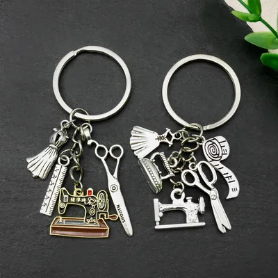 1pc Y2K Creative Metal Sewing Machine Scissor Keychain, Tailor Iron Tape Scissor Keychain, Bag Charm