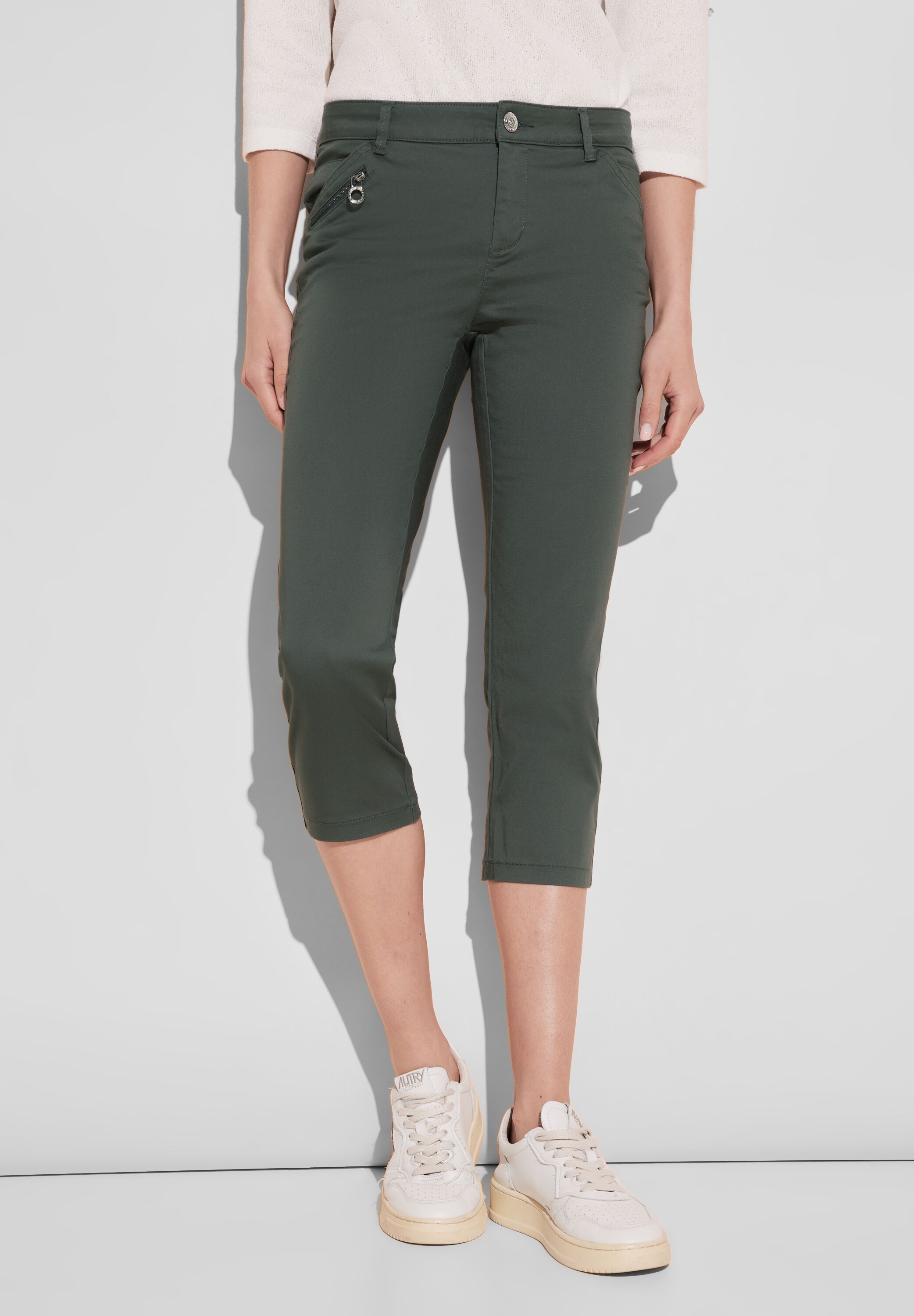 3/4-Hose STREET ONE, Damen, Gr. 40, Länge 22, grün (marshy grün), Web, 97% Baumwolle, 3% Elasthan, unifarben, comfort fit 3/4-Länge, Hosen, in 3/4-Länge