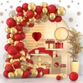 Kit d'arche de guirxiété de ballons rouges avec confettis dorés métalliques décor de fête des