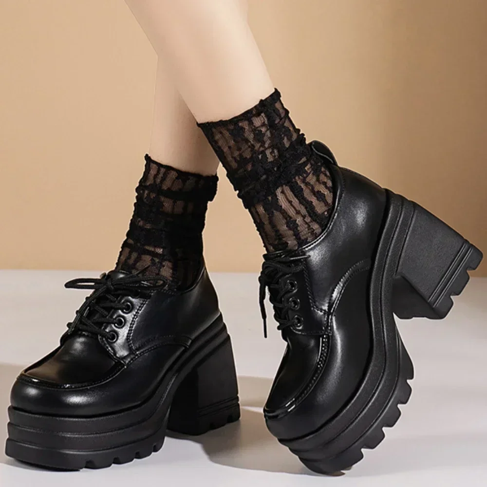 Lolita Schuhe für Frauen Mary Jane neue Schnürschuhe Mädchen Studenten JK Uniform High Heels Plateaus chuhe Cosplay Damenschuhe