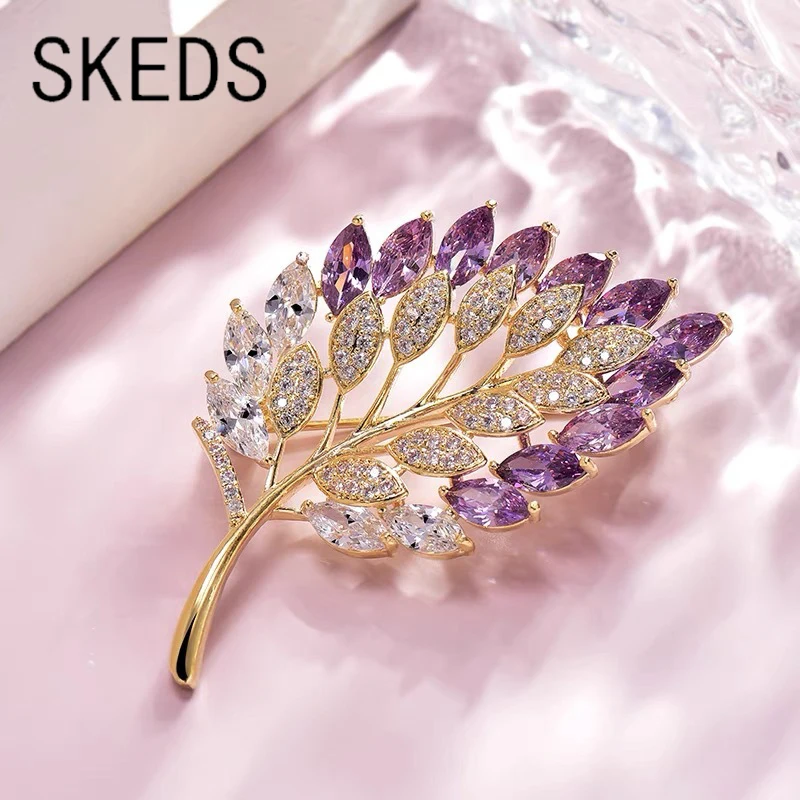Spille viola con foglie brillanti in cristallo per spille da balia da donna Moda strass Abbigliamento Cappotto Spilla Accessori Spilla elegante