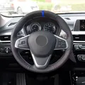 Per BMW F45 F46 X1 F48 X2 F39 2018 2019 barra blu in pelle perforata coprivolante interno per auto cucito a mano rivestimento protettivo
