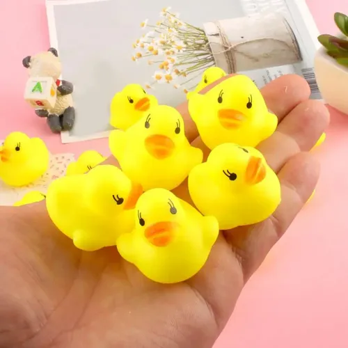 5 Stück Bades pielzeug quietschende Ente Baby Wasserspiel zeug Kinder hören Entwicklung Spielzeug