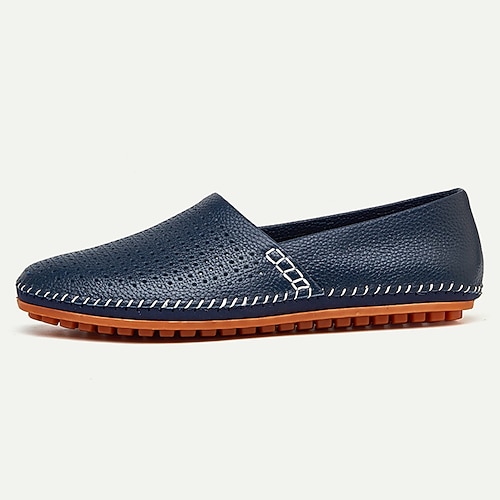 Gelbe Slipper für Herren aus perforiertem Leder mit handgenähten Details – lässige, atmungsaktive Autofahrerschuhe für den Sommer Image