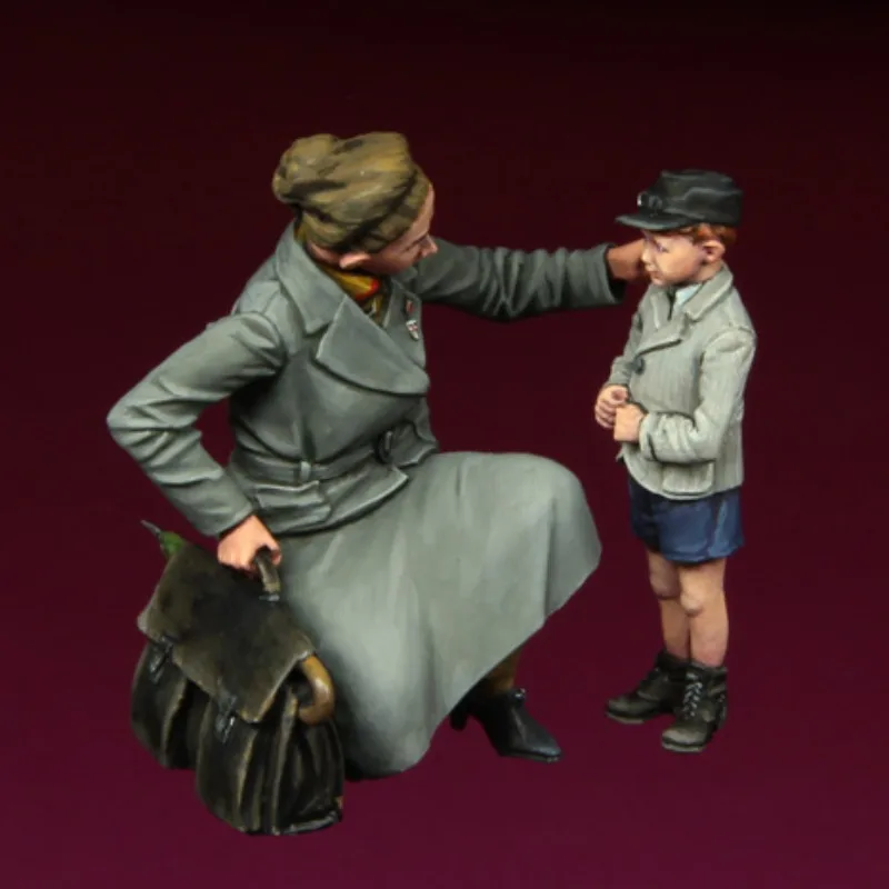 Harz-Körpermodellbausatz im Maßstab 1:35 A Woman and a Boy Europe Historical Hobby Miniature Unmontiert und unbemalt 818-1
