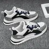 Männer Turnschuhe 2024 Flache Atmungsaktive Turnschuhe Männlichen Komfort Training Schuhe Laufende