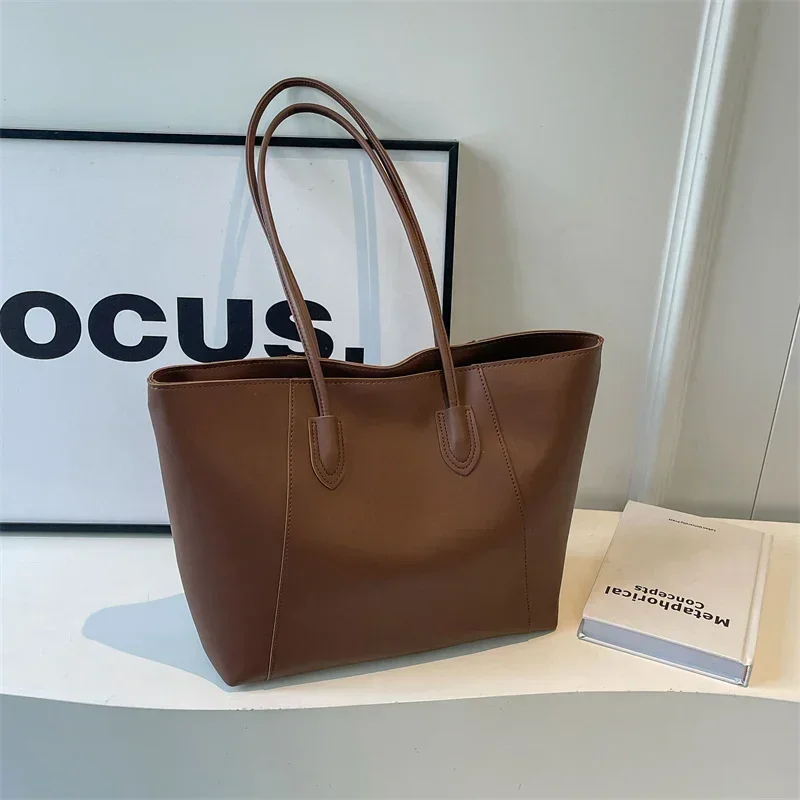Vente chaude léger luxe fil à coudre PU fermeture éclair femmes sac à main de haute qualité à la mode trajet femmes sac à bandoulière