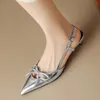 Fliege Silber Absatz 2024 elegante Party Kleid Schuhe für Damen Sandalen Damen spitzen Zehen Absätze Designer Stripper Schuh Talon