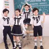 Uniforme dell'asilo uniforme della classe del coro dei bambini foto di laurea set di uniformi