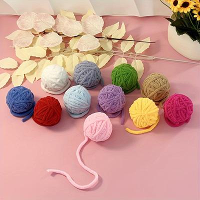 Colorful Yarn Balls For Cat Toy, With Bells And Rattles, Designed To Entertain And Engage Cats, Providing Them With A Fun Way To Relieve Boredom And Satisfy Their Natural Urge To Bite And Play