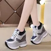 Turnschuhe Frauen Winter Warme Super High Heels Casual Schuhe Frau Höhe Zunehmende Stiefel Mujer Lüften Größen 35-40